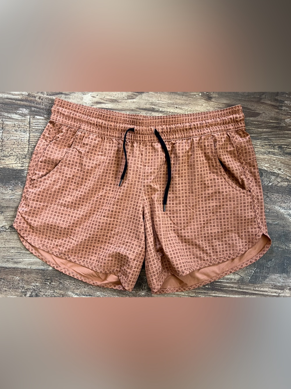 Columbia Women's Rust Waffle-Textured Athletic Shorts